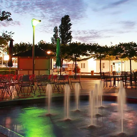 Haus Ruegen Ferienwohnung 08 Mit Sauna- Und Schwimmbadnutzung Im Ahoi Sellin